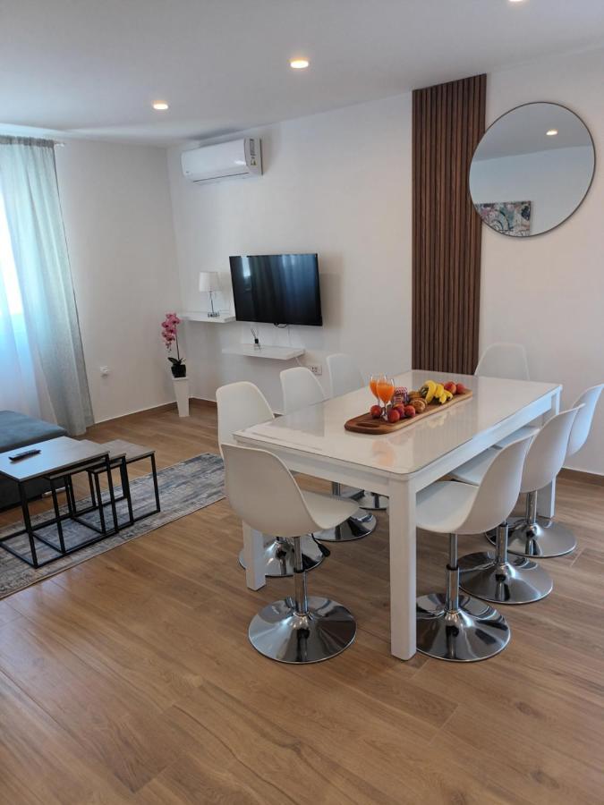 Apartmani Tolj Makarska Kültér fotó
