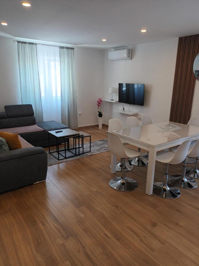 Apartmani Tolj Makarska Kültér fotó