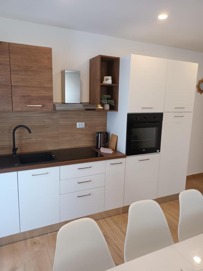 Apartmani Tolj Makarska Kültér fotó
