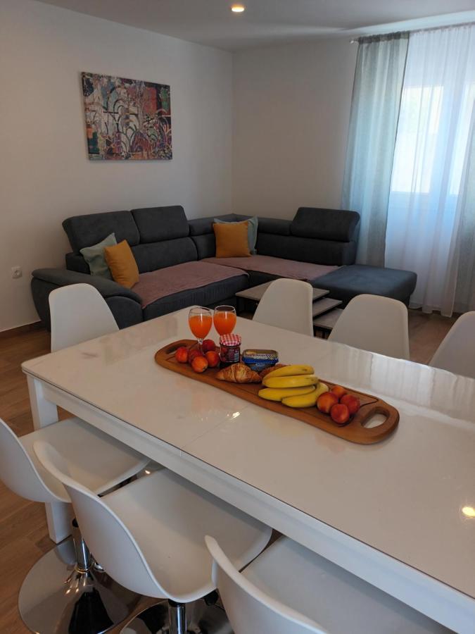 Apartmani Tolj Makarska Kültér fotó