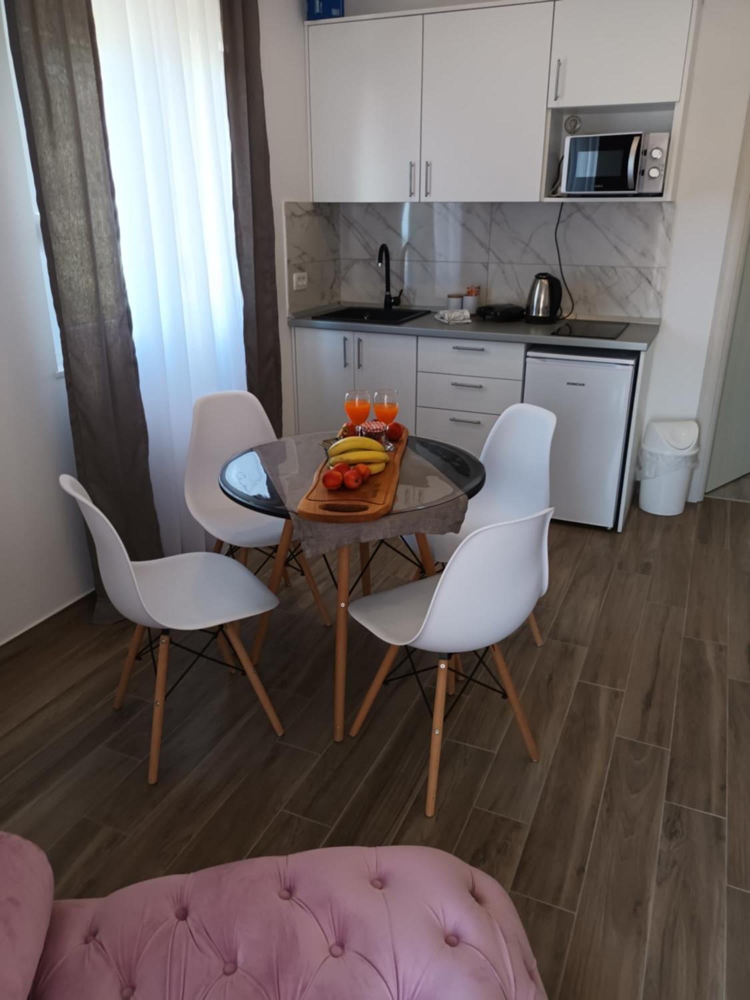 Apartmani Tolj Makarska Kültér fotó